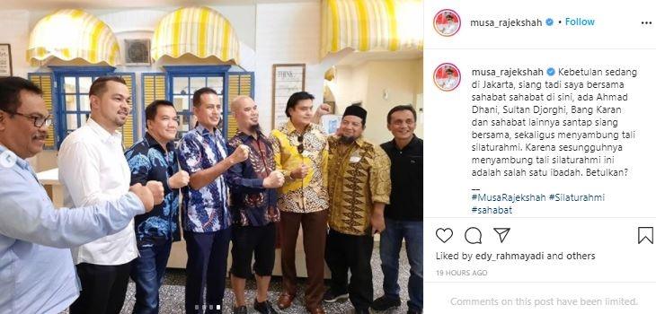 Ahmad Dhani ketemu pejabat daerah. (Instagram/@musa_rajekshah)