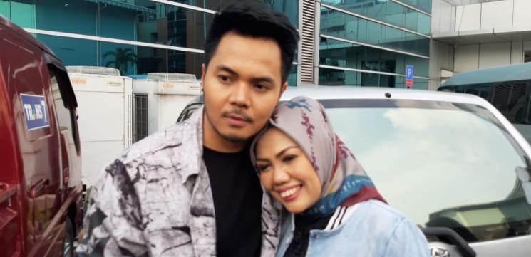 Elly Sugigi dan Aher (MataMata.com/Herwanto)