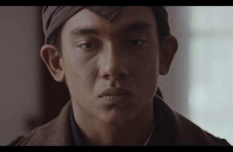 Jenderal Soedirman diperankan oleh Adipati Dolken. (Youtube/JenderalSoedirman)