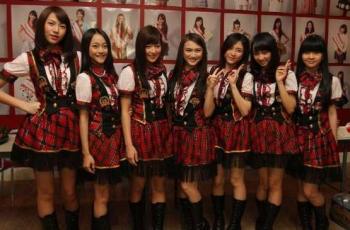 Untuk Bertahan, Berapa Jumlah Member dan Staf JKT48 yang Akan Dipangkas?