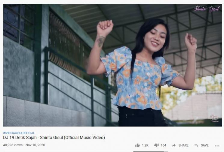 Shinta Gisul, penyanyi lagu 19 Detik. (Youtube/ShintaGisulOfficial)