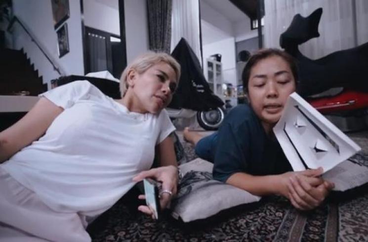 Nikita Mirzani dan Soimah (Youtube.com/CrazyNikmirREAL)