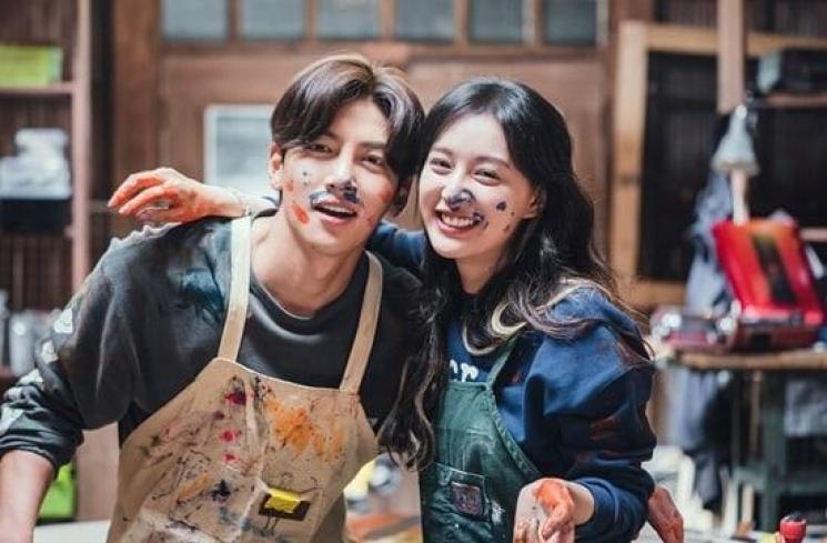 Ji Chang Wook dan Kim Ji Won di City Couple’s Way of Love (Soompi)