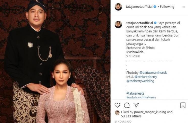 Tata Janeeta dan suami, Raden Brotoseno. (Instagram/@tatajaneetaofficial)
