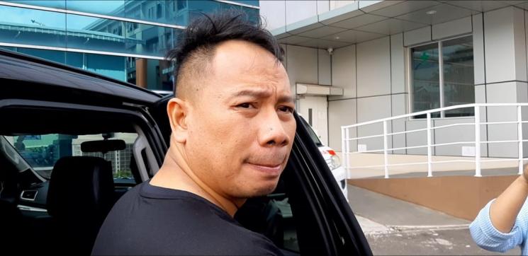 Vicky Prasetyo saat ditemui di jalan Kapten P Tendean. (MataMata.com/Herwanto)