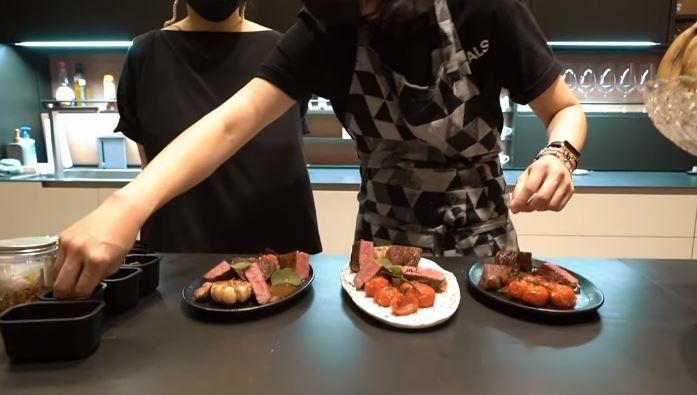 Nikita Willy dinner mewah di rumah. (Youtube/NikitaWillyOfficial)