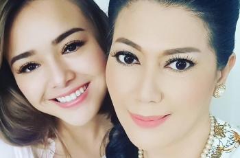 Dicap Mertua Paling Kejam di Dunia, Helsi Herlinda: Siap-siap Calon Mantu Deg-degan