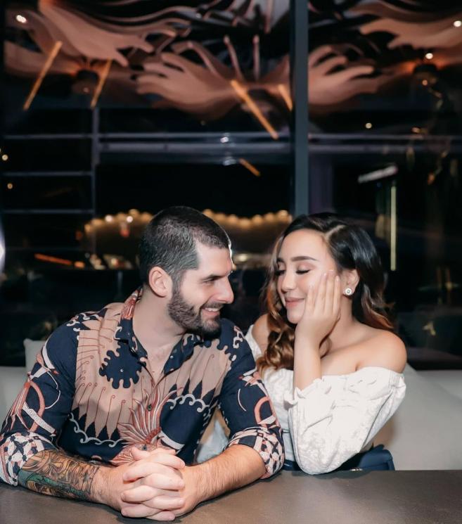 Salmafina Sunan dan Pacar Bule (Instagram/@salmafinasunan)
