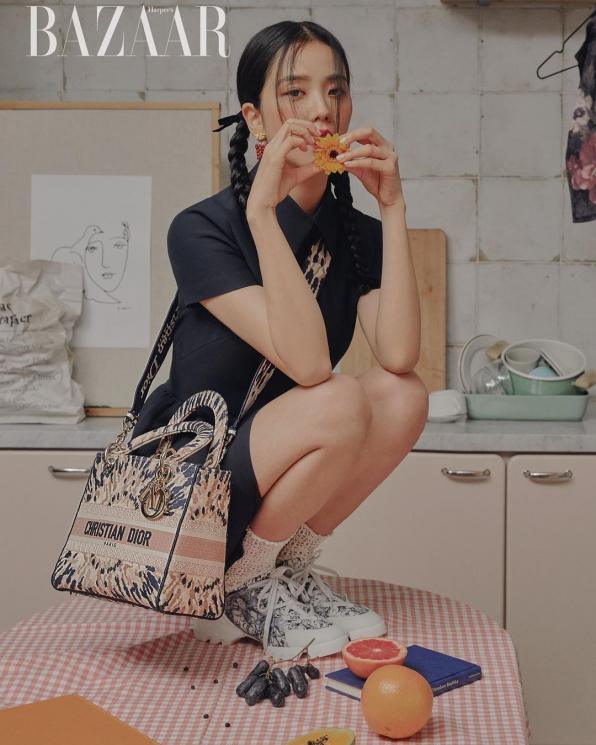 Jisoo BLACKPINK (Instagram.com/sooyaaa_)