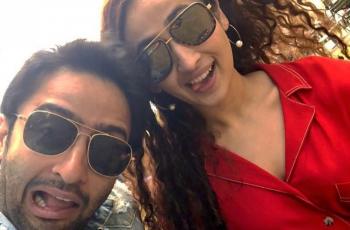 Dikabarkan Beda Agama, Shaheer Sheikh Mantap Tunangan dengan Ruchikaa Kapoor