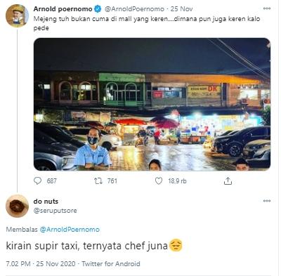 Twitter Chef Arnold posting foto nongkrong di parkiran (Twittter.com/ArnoldPoernomo)