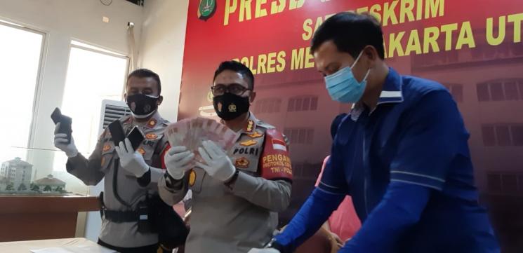 Polres Metro Jakarta Utara saat merilis kasus prostitusi artis [MataMata.com/Herwanto]