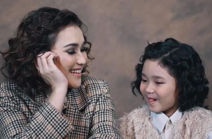 Ayu Ting Ting. (Youtube/RioMotret)