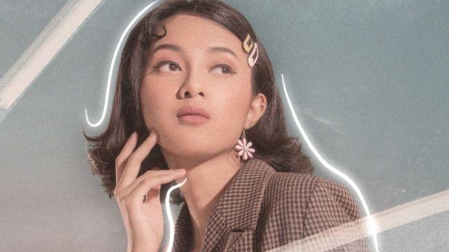 Rahmania Astrini [Warner Music]