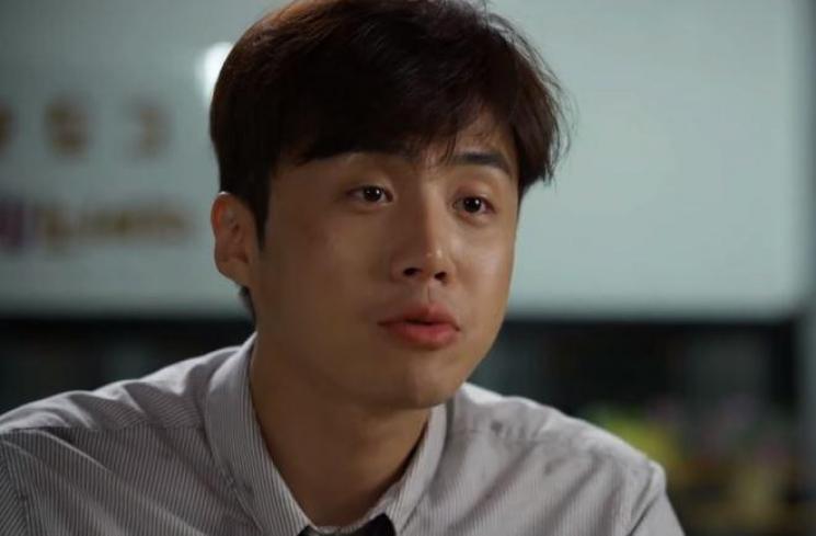 Strongest Deliveryman. (Youtube/KBSTV)