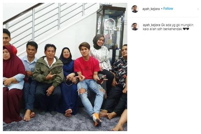 Keluarga Lesty Kejora dan Rizky Billar. (Instagram/@ayah_kejora)