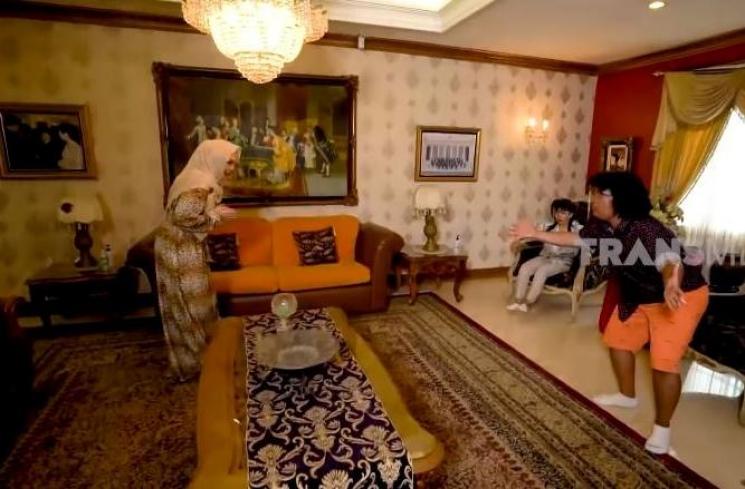 Rumah Inggrid Kansil. (Youtube/TransTVOfficial)