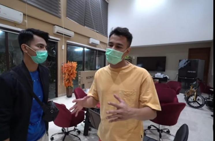 Raffi Ahmad dan Dimas Ramadhan (YouTube/Rans Entertainment)