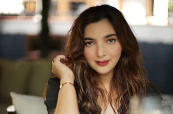 Ashanty Pose Cantik di Kampung Praijing: Masya Allah Kayak Lukisan!