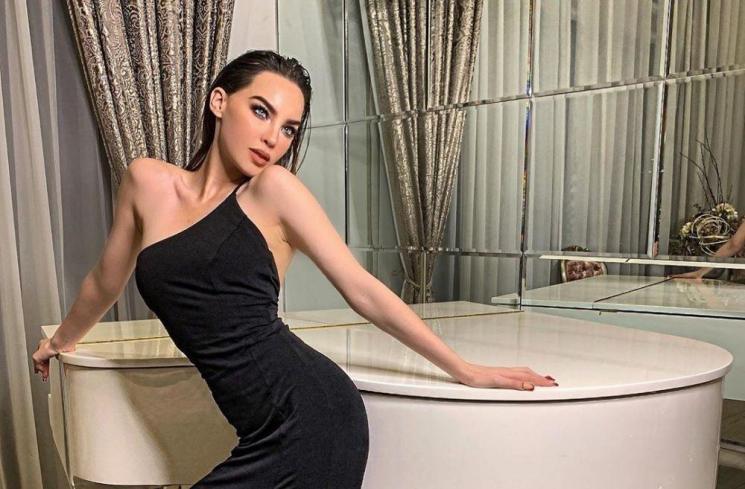 Belinda pemeran Ana Amigos. (Instagram/@belindapop)