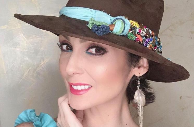 Nora Salinas, pemeran Tante Rambut Palsu. (Instagram/@norasalinastv)