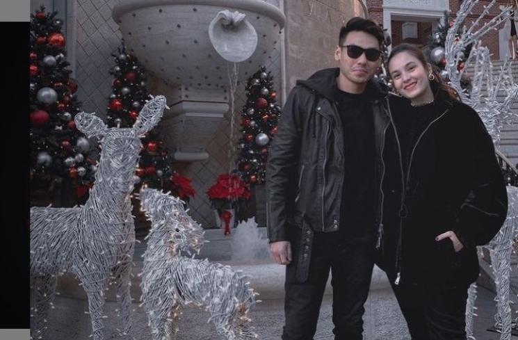 Kemesraan Chelsea Islan dan Rob Clinton Kardinal jelang Natal. [capture Instagram]
