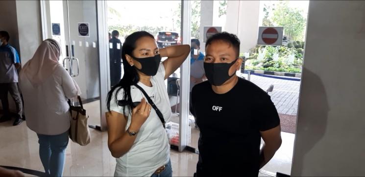 Kalina Ocktaranny dan Vicky Prasetyo [MataMata.com/Herwanto]