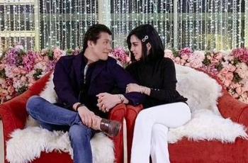 Sambil Merem, Syahrini dan Reino Barack Mesra Adu Hidung