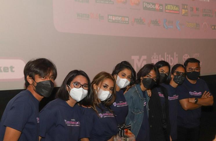 Para Pemain dan Kru film 'Generasi 90an Melankolia'. (Matamata.com/Alfian Winanto)