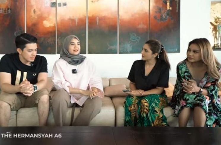 Zaskia Sungkar dan Irwansyah ungkap awal nikah sering mau cerai (Youtube.com/TheHermasyahA6)