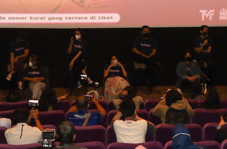 Para Pemain dan Kru film 'Generasi 90an Melankolia'. (Matamata.com/Alfian Winanto)