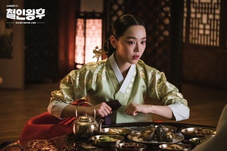 Mr. Queen (Instagram/@tvndrama.official)