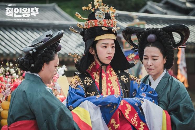 Mr. Queen (Instagram/@tvndrama.official)