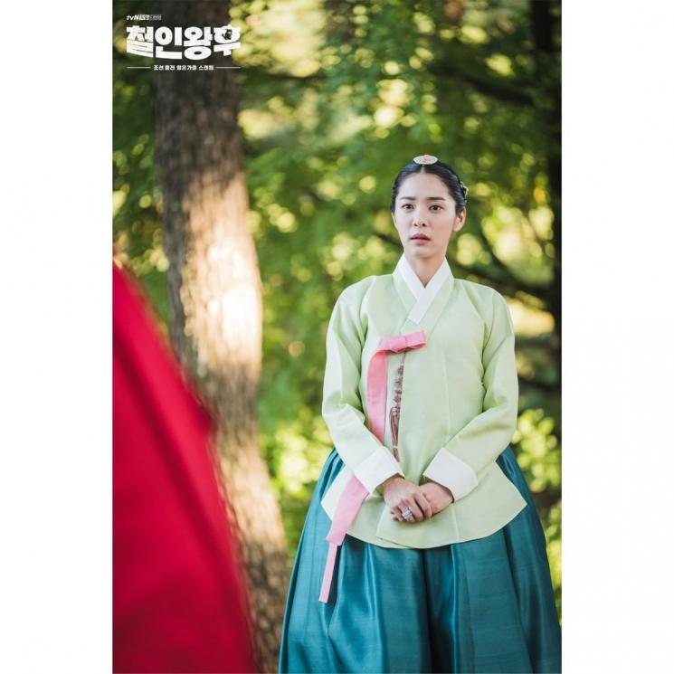 Mr. Queen (Instagram/@tvndrama.official)