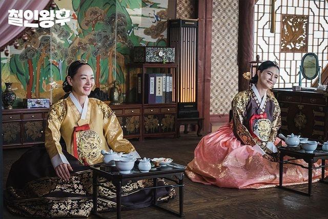 Mr. Queen (Instagram/@tvndrama.official)
