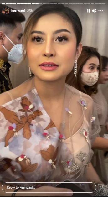 Awkarin ngaku ditikung. (Instagram/@keanuagl)