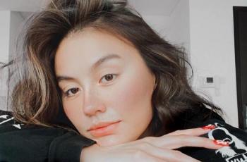 Pandemi Covid-19 Membuat Agnez Mo Tak Bisa Kembali ke Amerika
