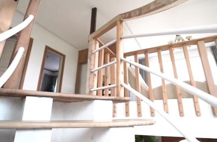 Rumah kaca Mark Sungkar. (Youtube/TheSungkarsFamily)