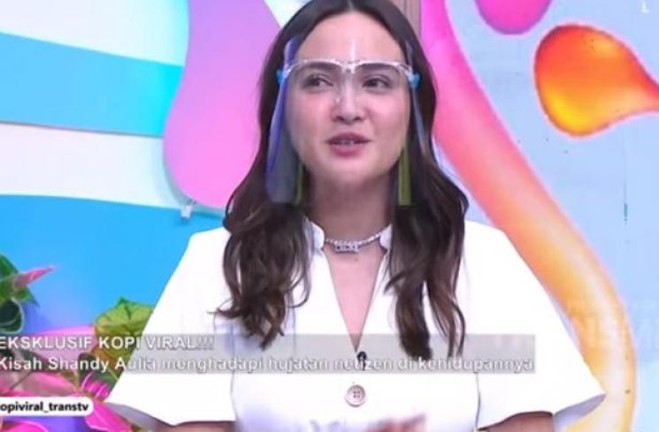 Shandy Aulia beri tanggapan sering ditegur netizen (Youtube.com/TRANSTVOfficial)