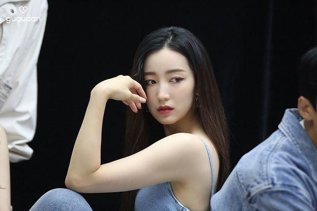 Hana Gugudan (Instagram/@gu9udan)