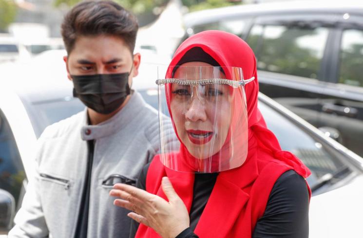 Venna Melinda bersama Athalla Naufal. [Matamata com/Alfian Winanto]