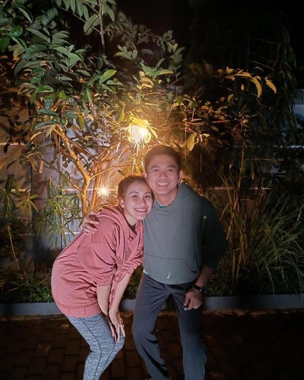 Ayu Ting Ting dan Adit Jayusman (Instagram/@aytingting1992_)