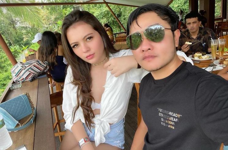 Abash bersama Jeje. (Instagram/@jejestoryy)