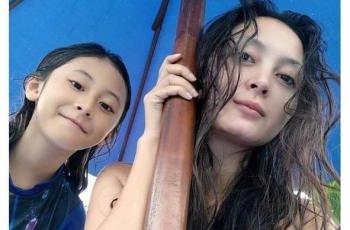 Cantik dan Ganteng, 3 Potret Manis Della Puspita Bareng Anak