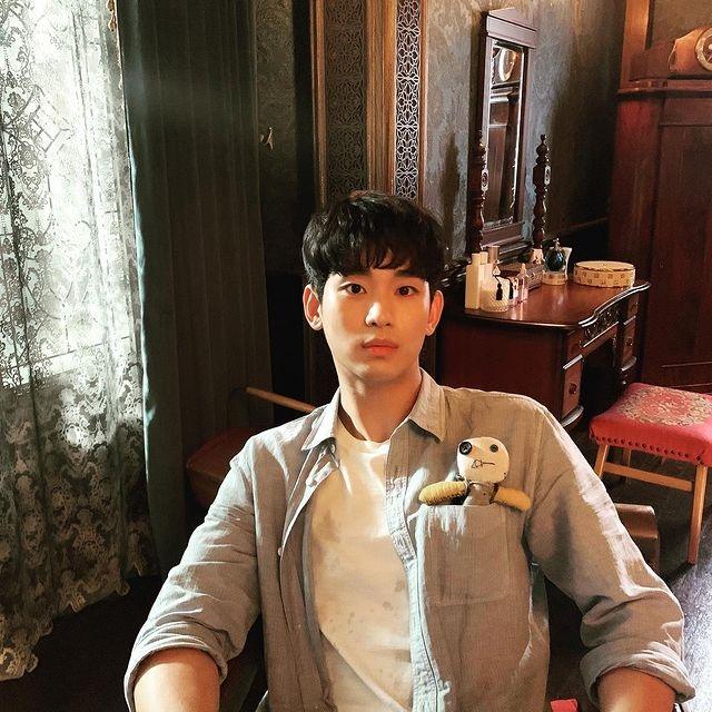 Kim Soo Hyun (Instagram/@soohyun_k216)