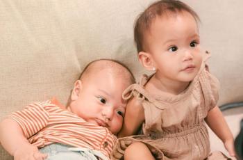 Baby Air Rumi Foto Bareng Putri Shandy Aulia: Kok Gedhenya Sama?