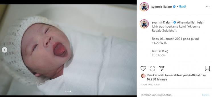 Bunga Jelitha melahirkan (Instagram/@syamsir11alam)