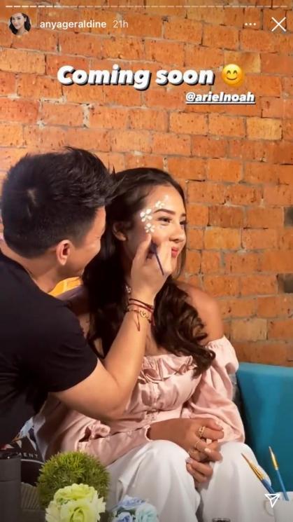 Anya Geraldine bersama Ariel NOAH. (Instagram/@anyageraldine)