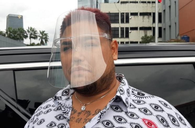 Ivan Gunawan ditemui di Jalan Kapten P Tendean, Jakarta Selatan, Rabu (13/1/2021). (Matamata.com/Herwanto)