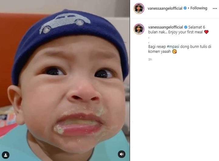Bayi Vanessa Angel, Baby Gala MPASI untuk pertama kali. (Instagram/@vanessaangelofficial)